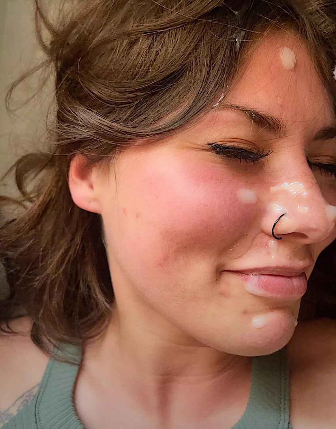 im so embarrassed you caught me getting a facial 😭💦🪣 posted by Brittfaithm