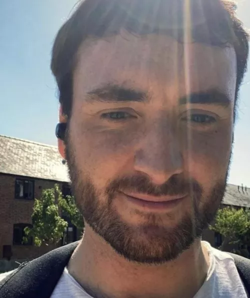 Looking for chats. HMU by ExistingSpot7613