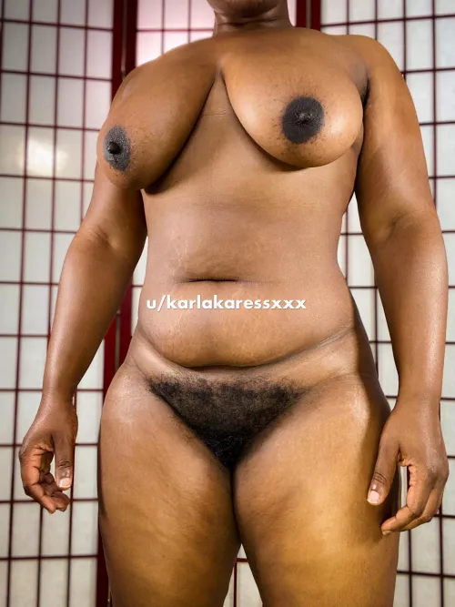 love my thiccc bod and [h]airy bush by KarlaKaressXXX