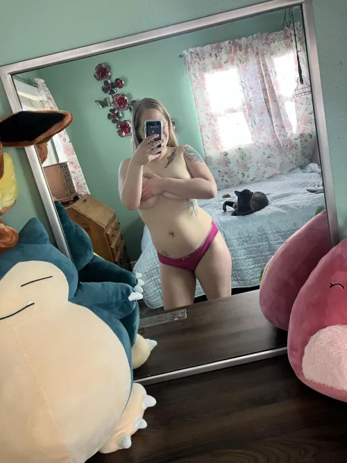 Loving the way the sunshine fills my room  by AliceBratty