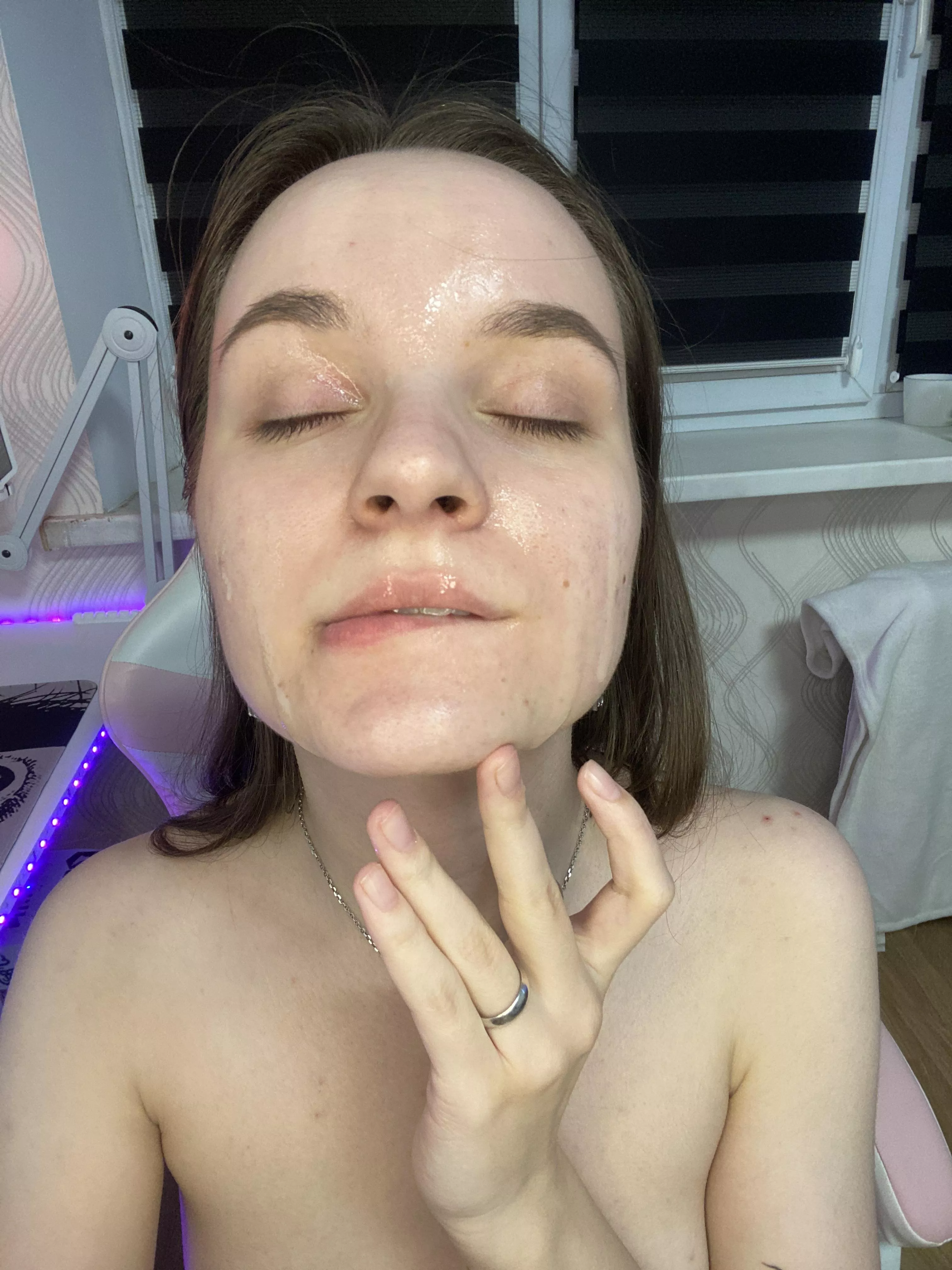 mmm I'm enjoying this moment posted by heretomess372