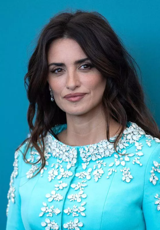 Penelope Cruz  posted by ControlCAD