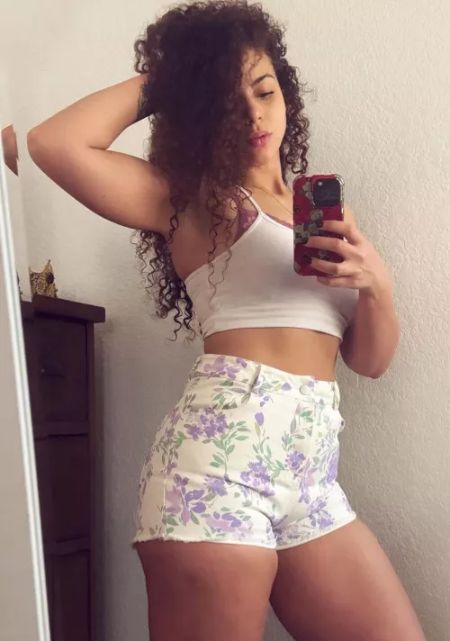 Samantha Irvin by NoOne-Really11