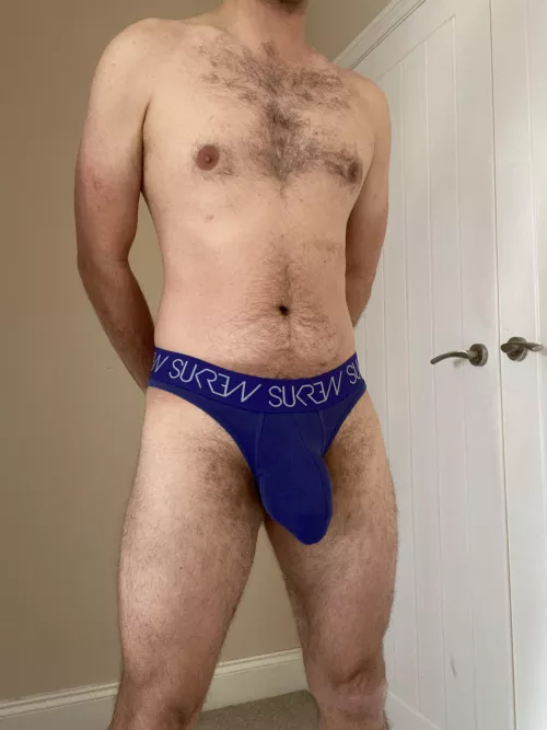 Standing proud and showing off  by greengiantnsfw