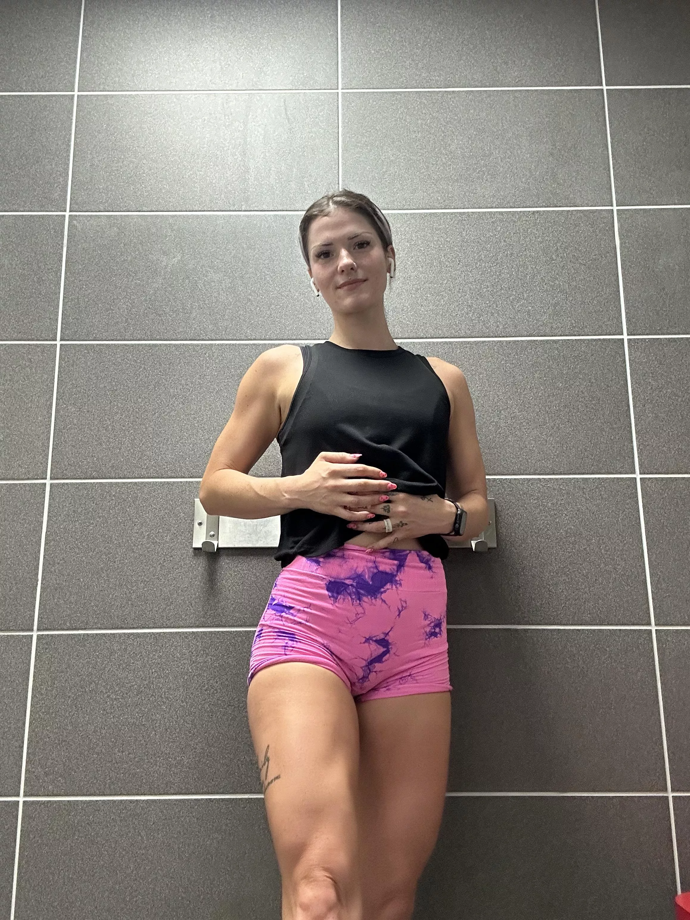 The lighting in the gym changing room is so much better than the stores posted by lolotaylor