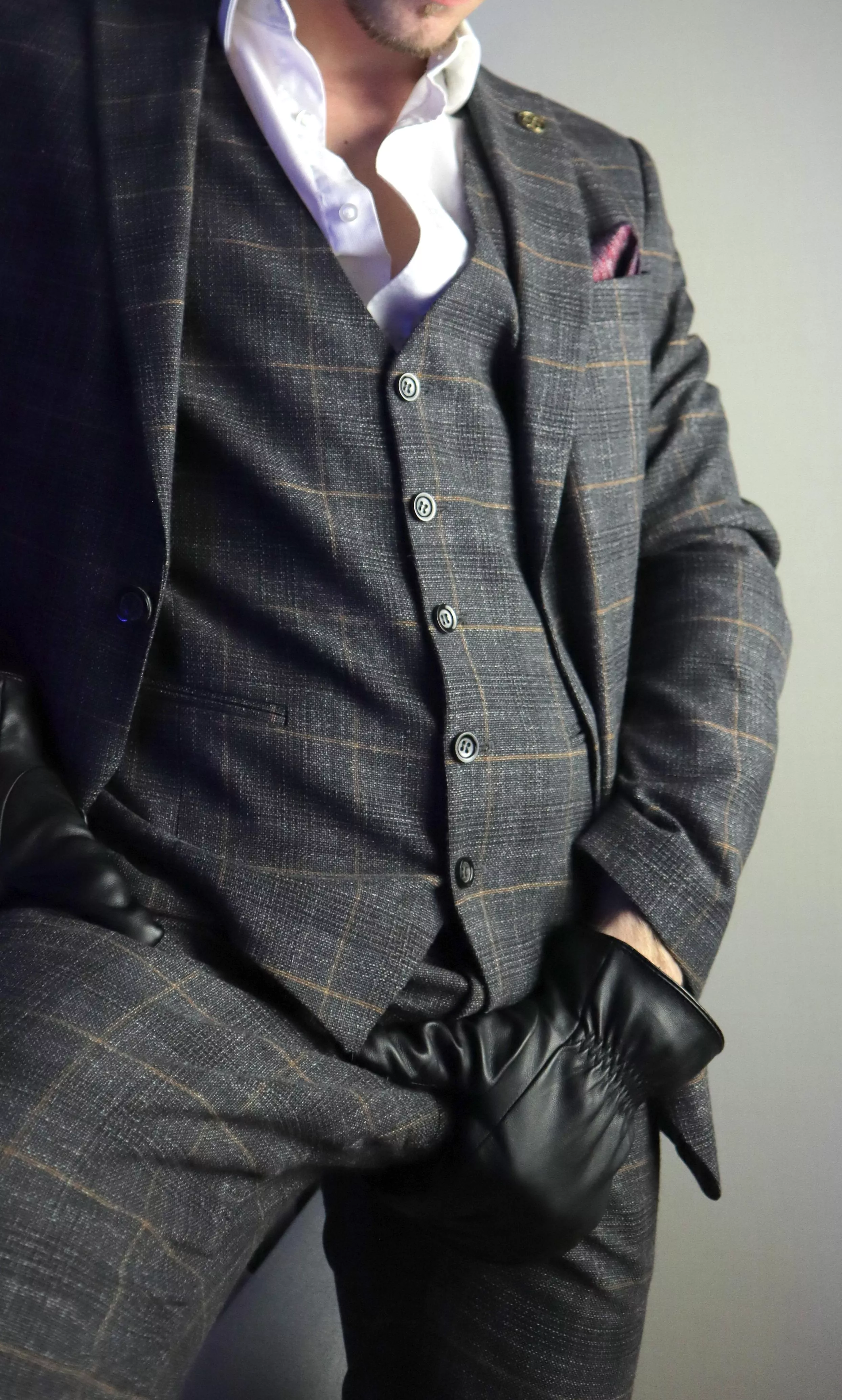 This is what a male should look like posted by uuu44