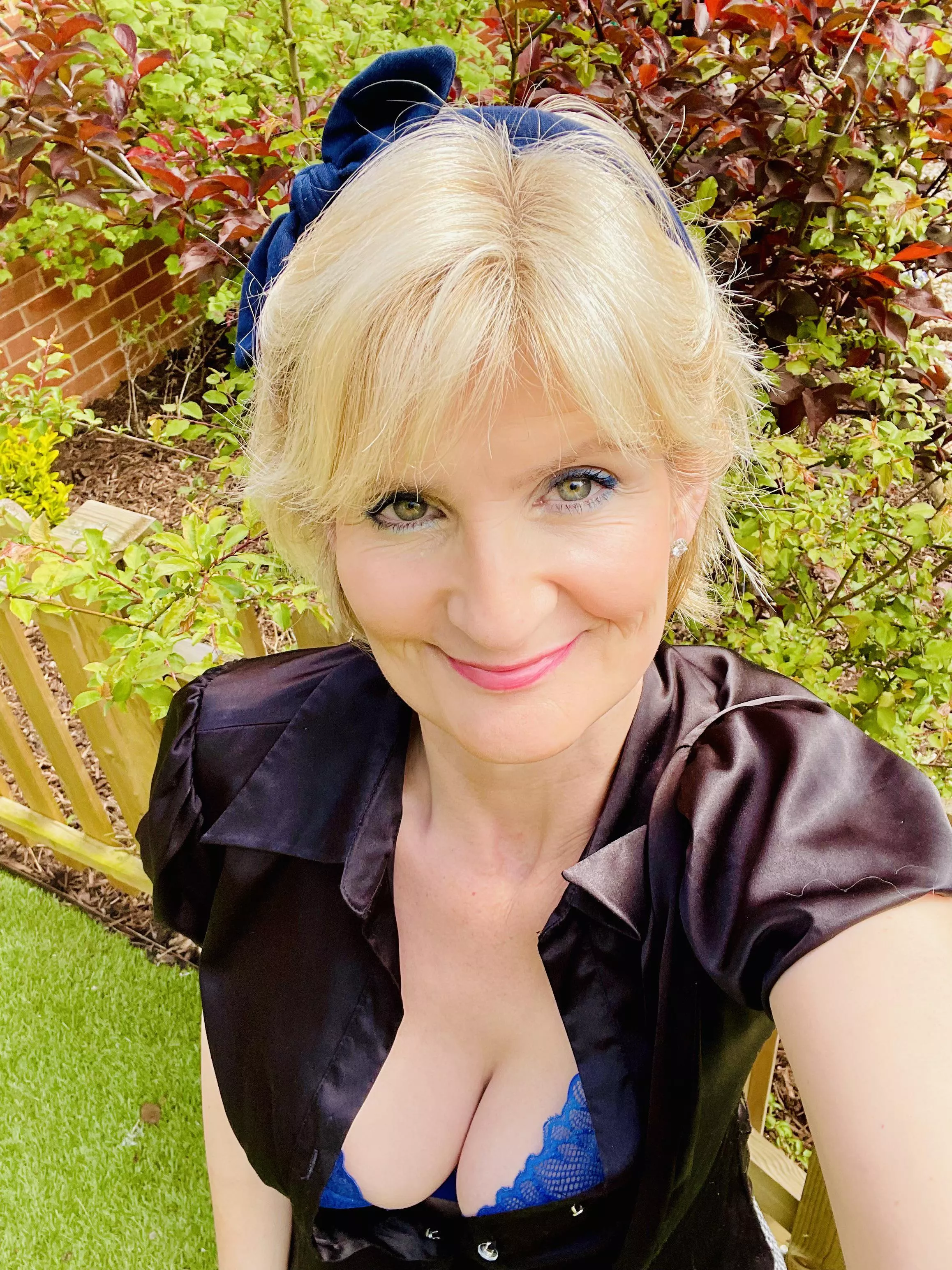 Want to help in the garden? posted by LAURENSPENCERUK