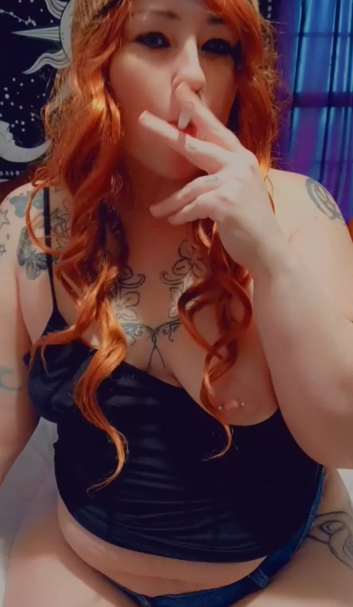 What's your favorite, the scent or the view...  posted by Milfsnax