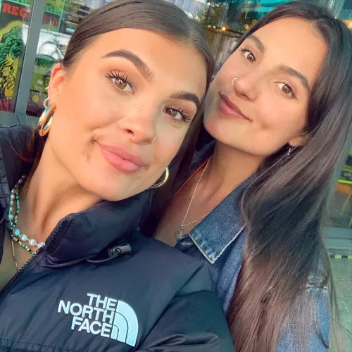 Who's face gets your load? [2] by HollyAirItsRain