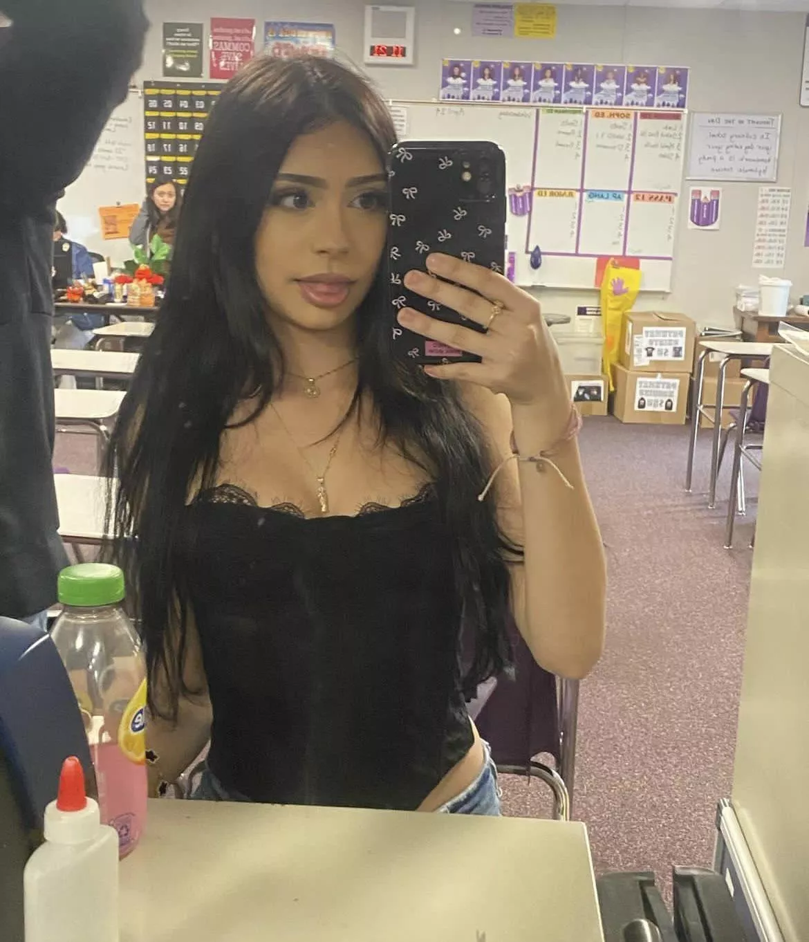 18 f lets chat posted by Real_Love_6755