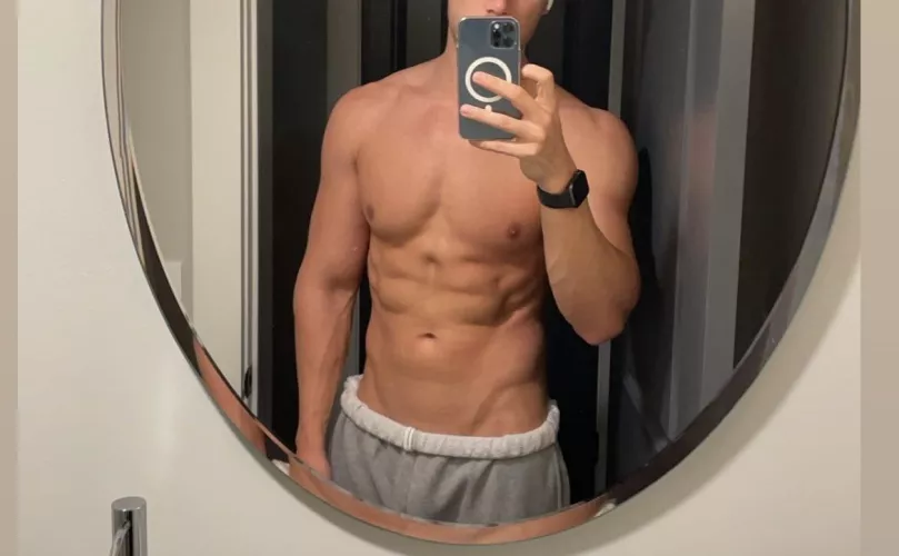 [28] What do you think of my cut? by Fishoutawater_