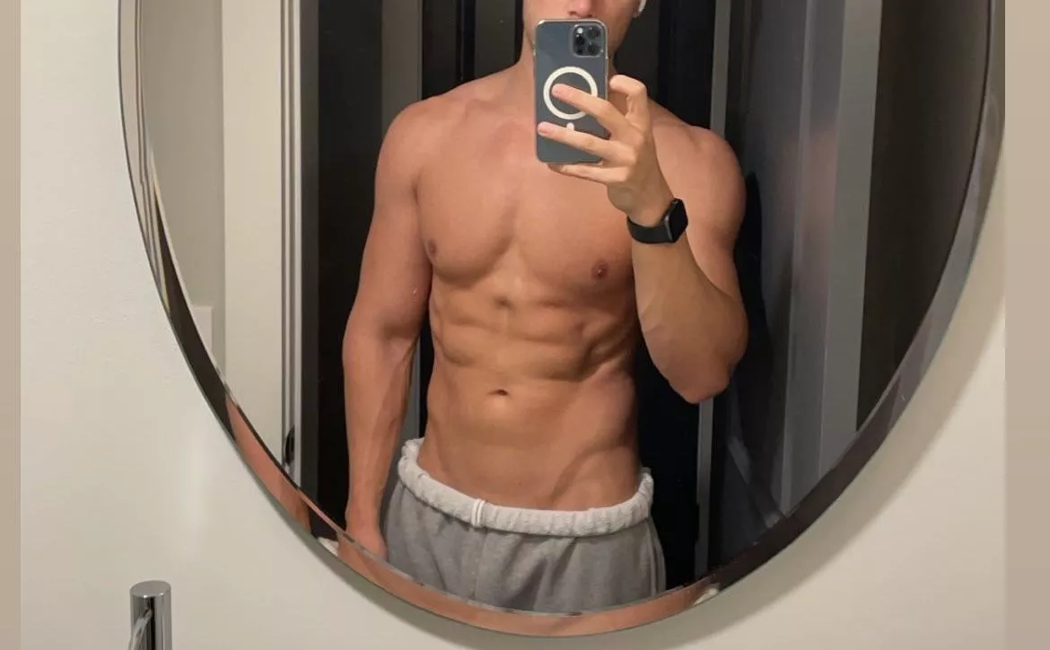 [28] What do you think of my cut? posted by Fishoutawater_