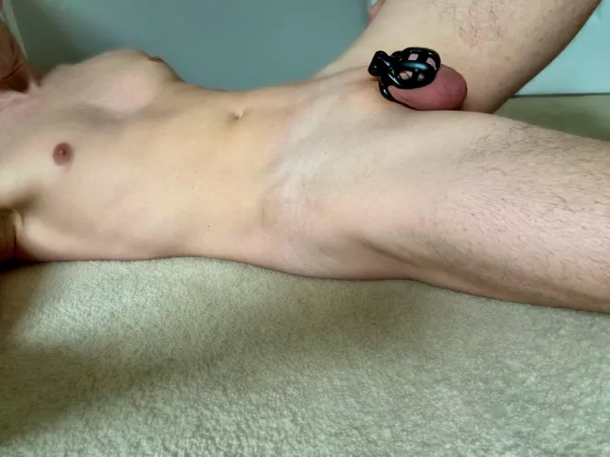 3 weeks down and desperate to be used.  by JayTwink23