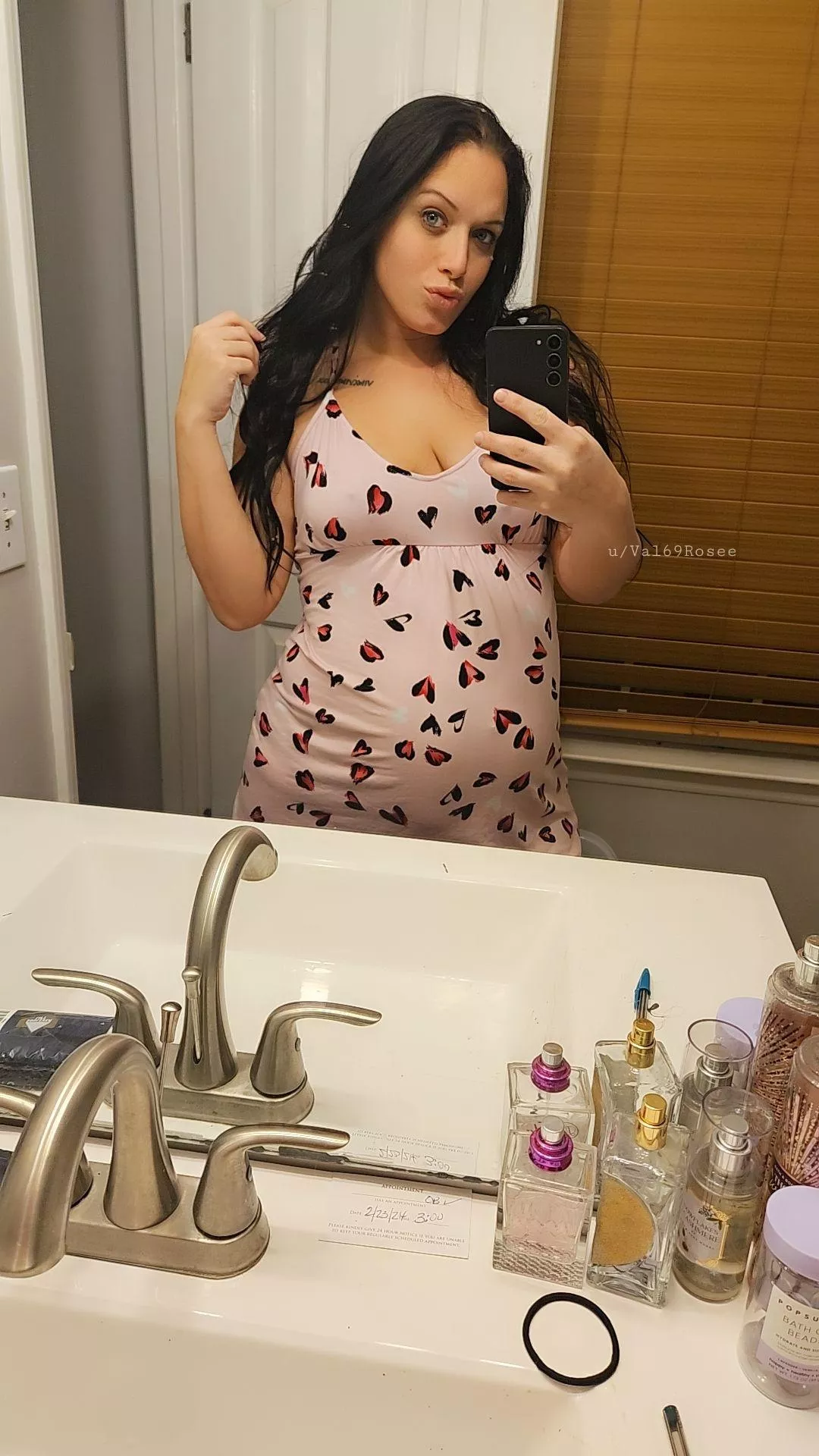 7 months pregnant, still felt cute (: posted by val69rosee
