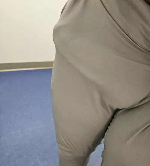 A little outline from the office.. happy Friday!! by MaizeEducational4795