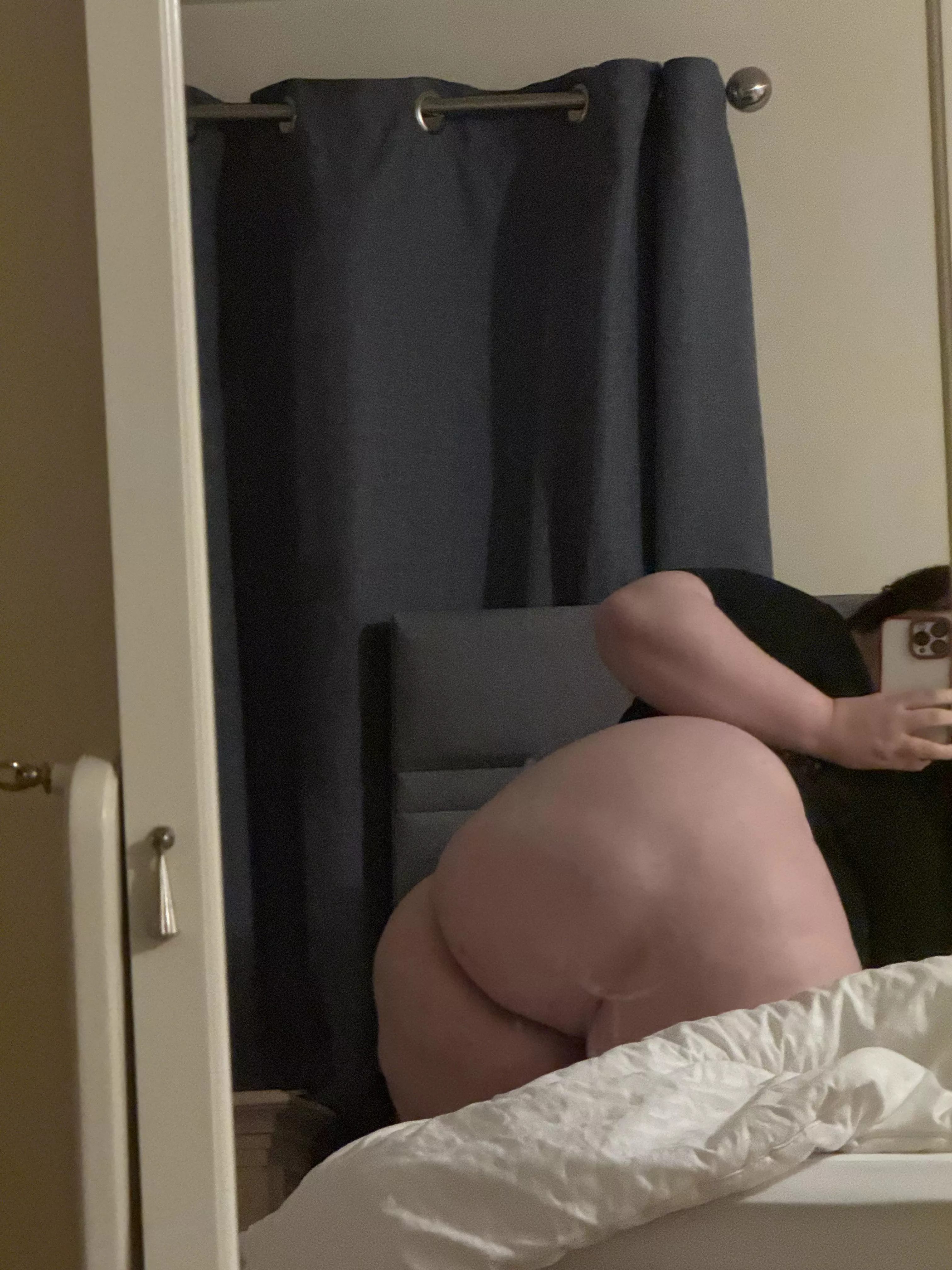 bubble buttt posted by xehilia