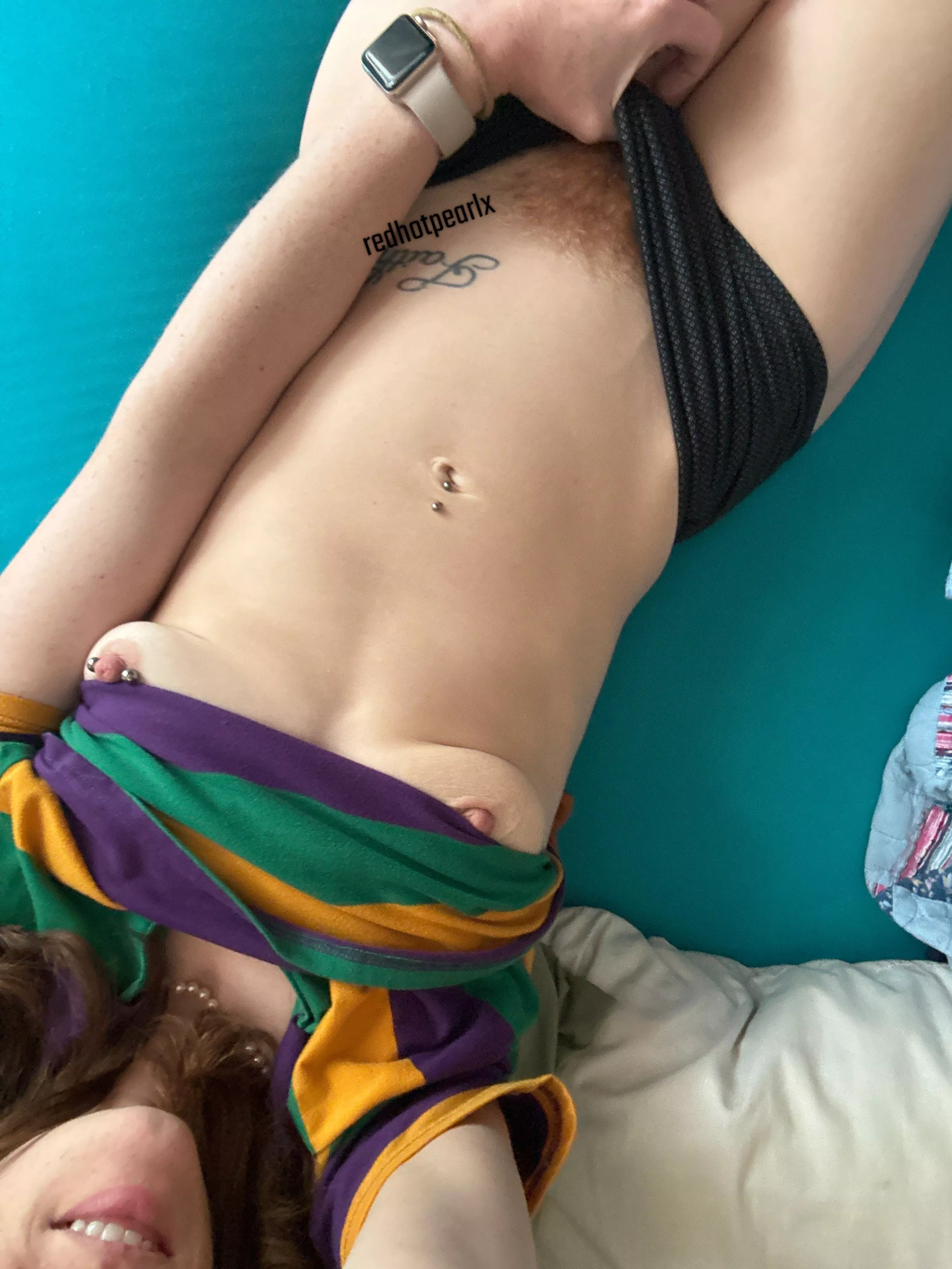 bushy babe 😈 posted by redhotpearlx