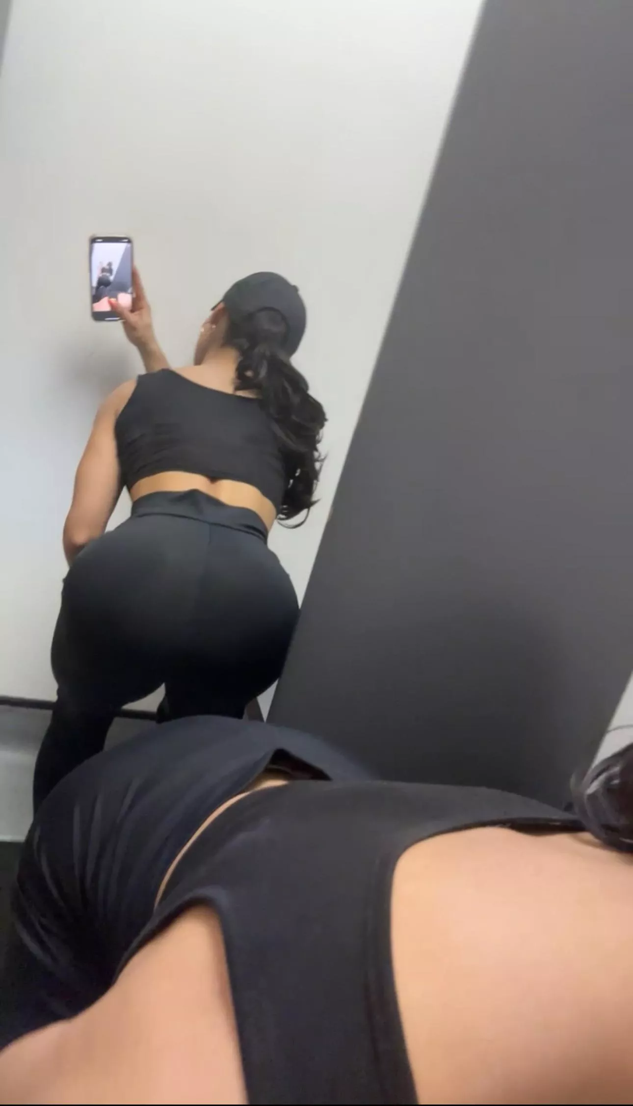 Can I squat on your face  posted by bbygirllxoxo