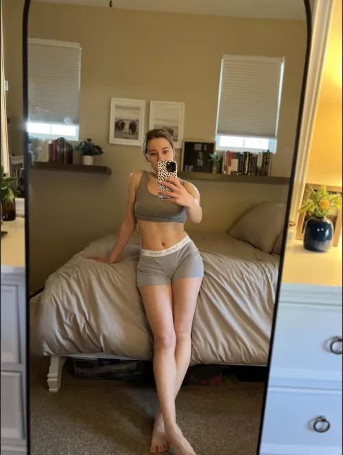 can you see my little six pack (f) by Itsmetate