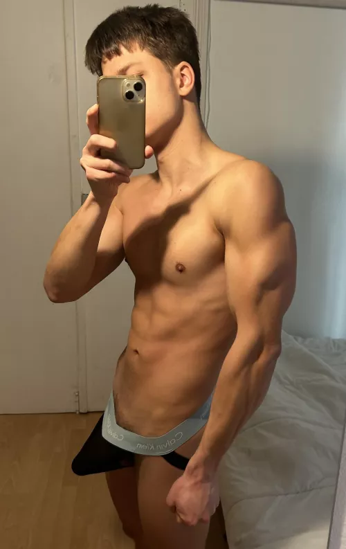 Do you like my morning bulge? by Select_Equipment4297