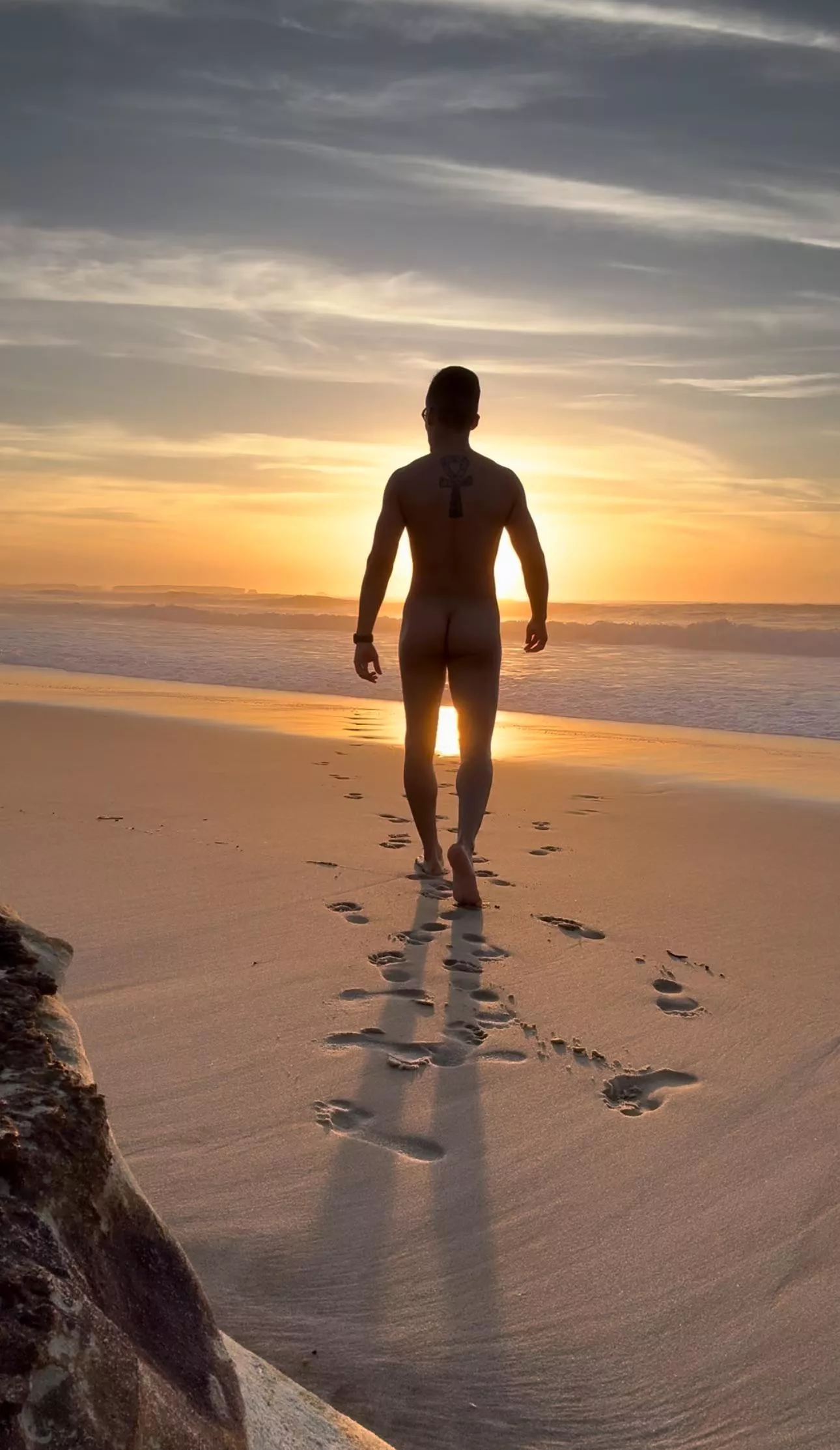 Golden hour 😈☀️ posted by ImaginaryRemote1083