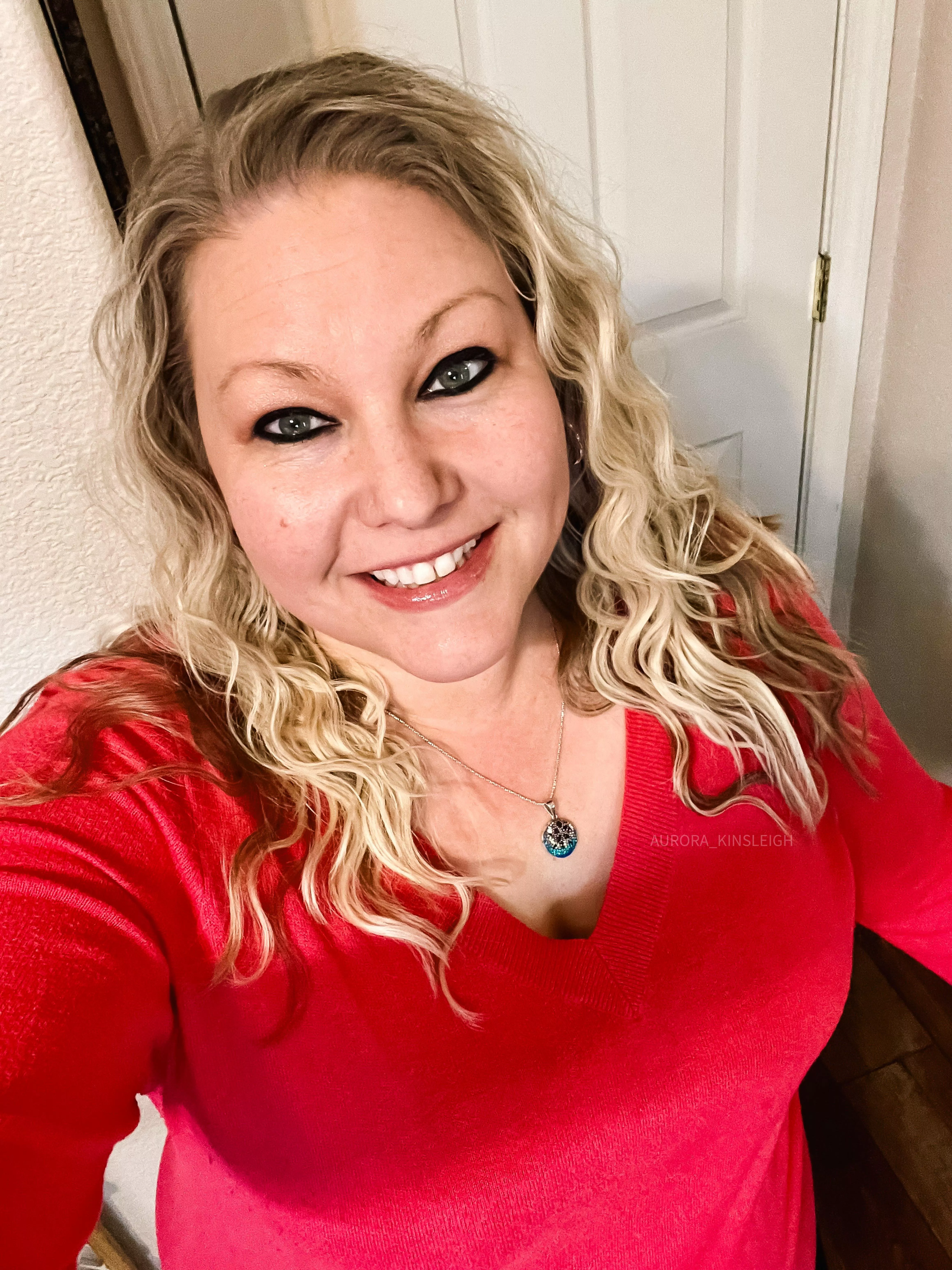 Good Morning World posted by AuroraKinsleigh