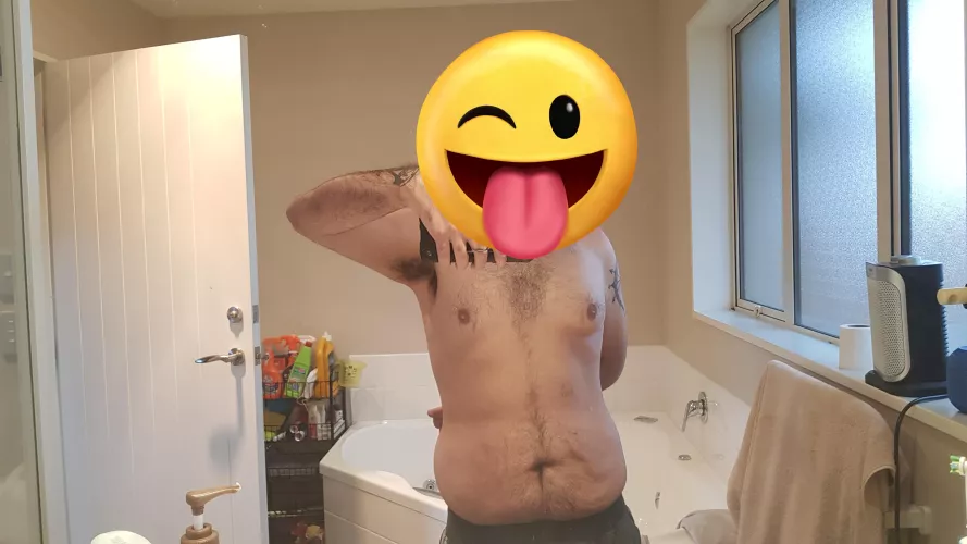 Gotta de musk, want a SNIFF  by Ibtis225