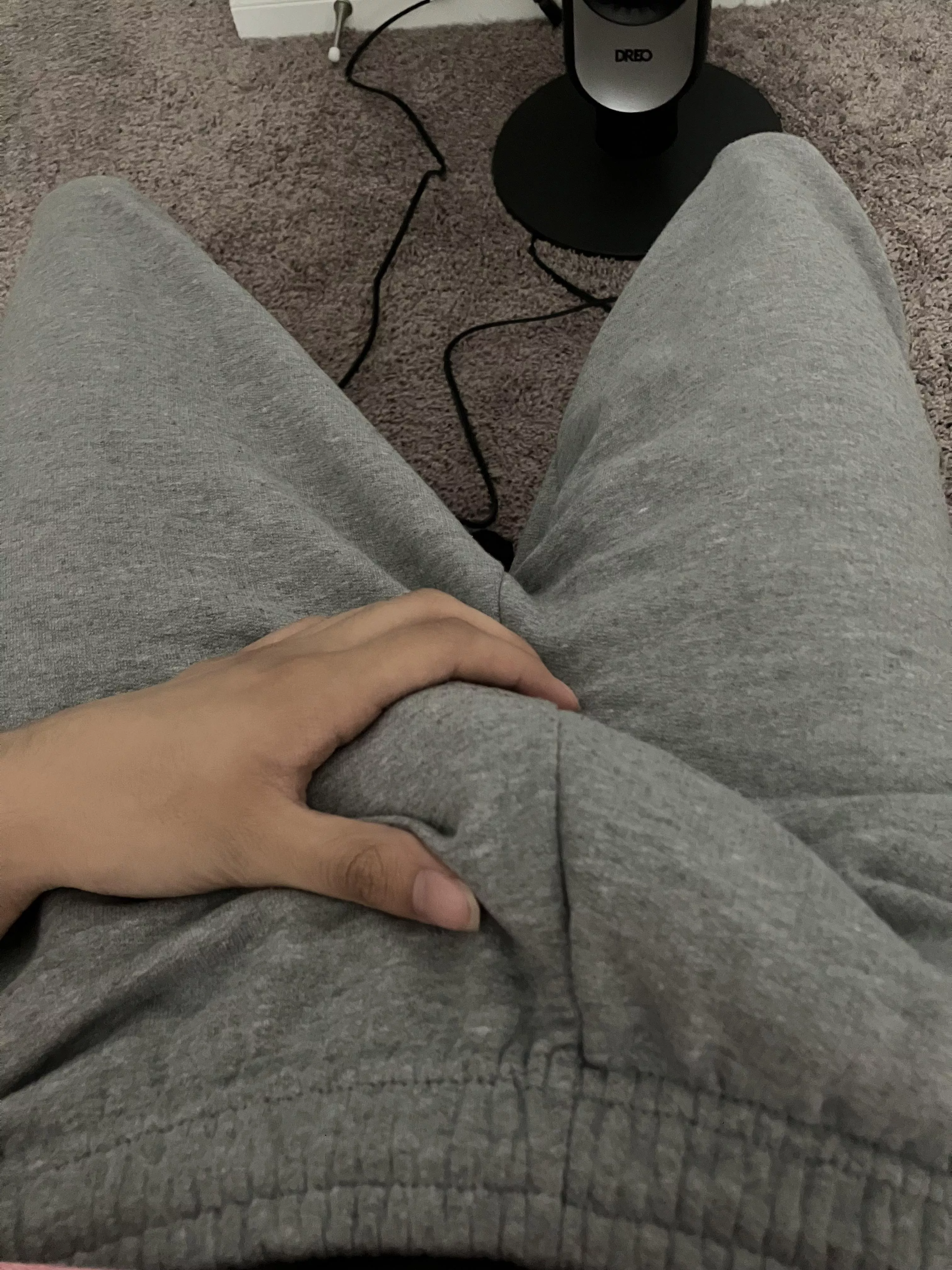 grey sweats are dangerous  posted by gay4bigandy