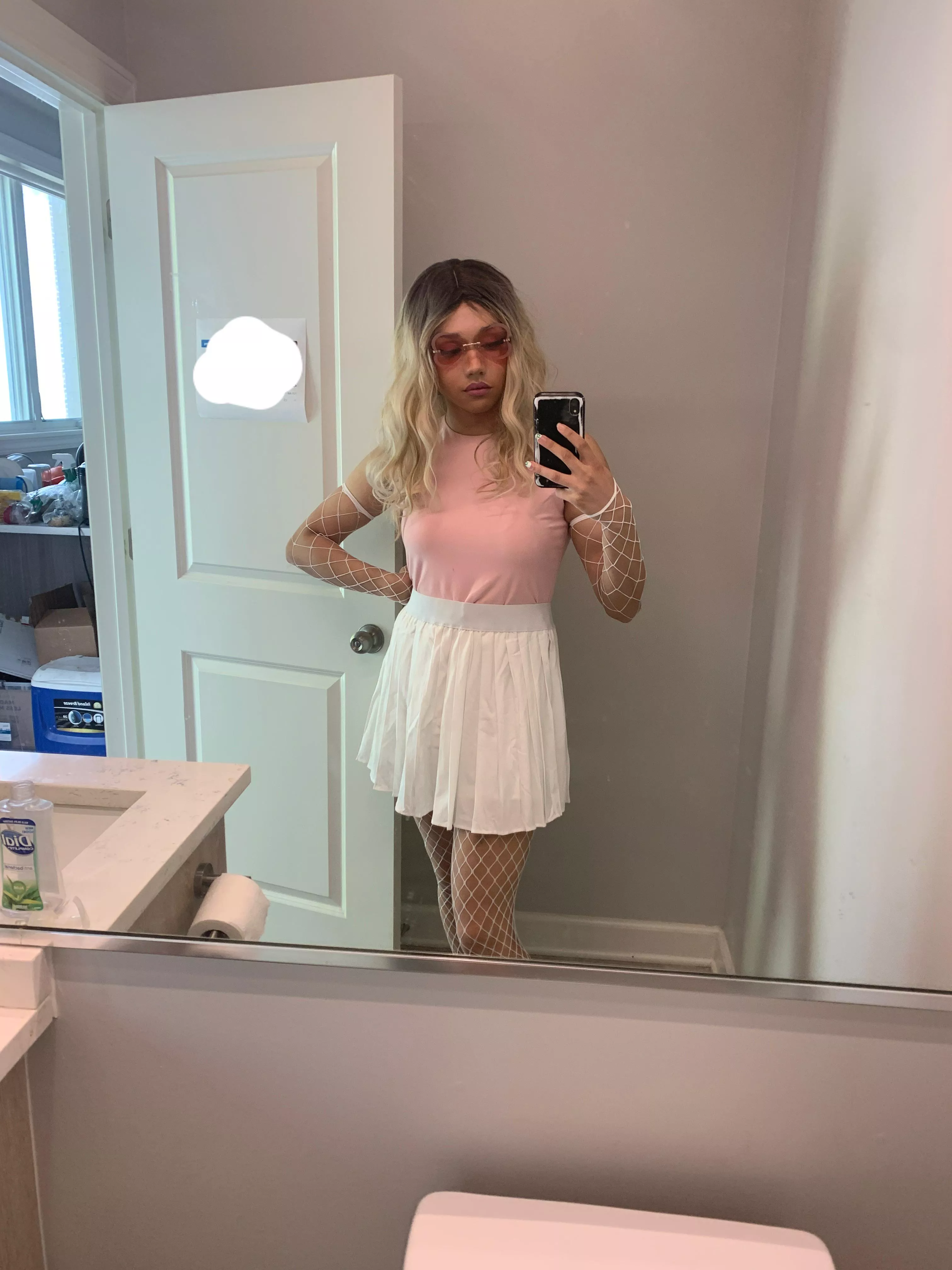 Happy Friday! Here’s my going out fit posted by Lady_Liliana_