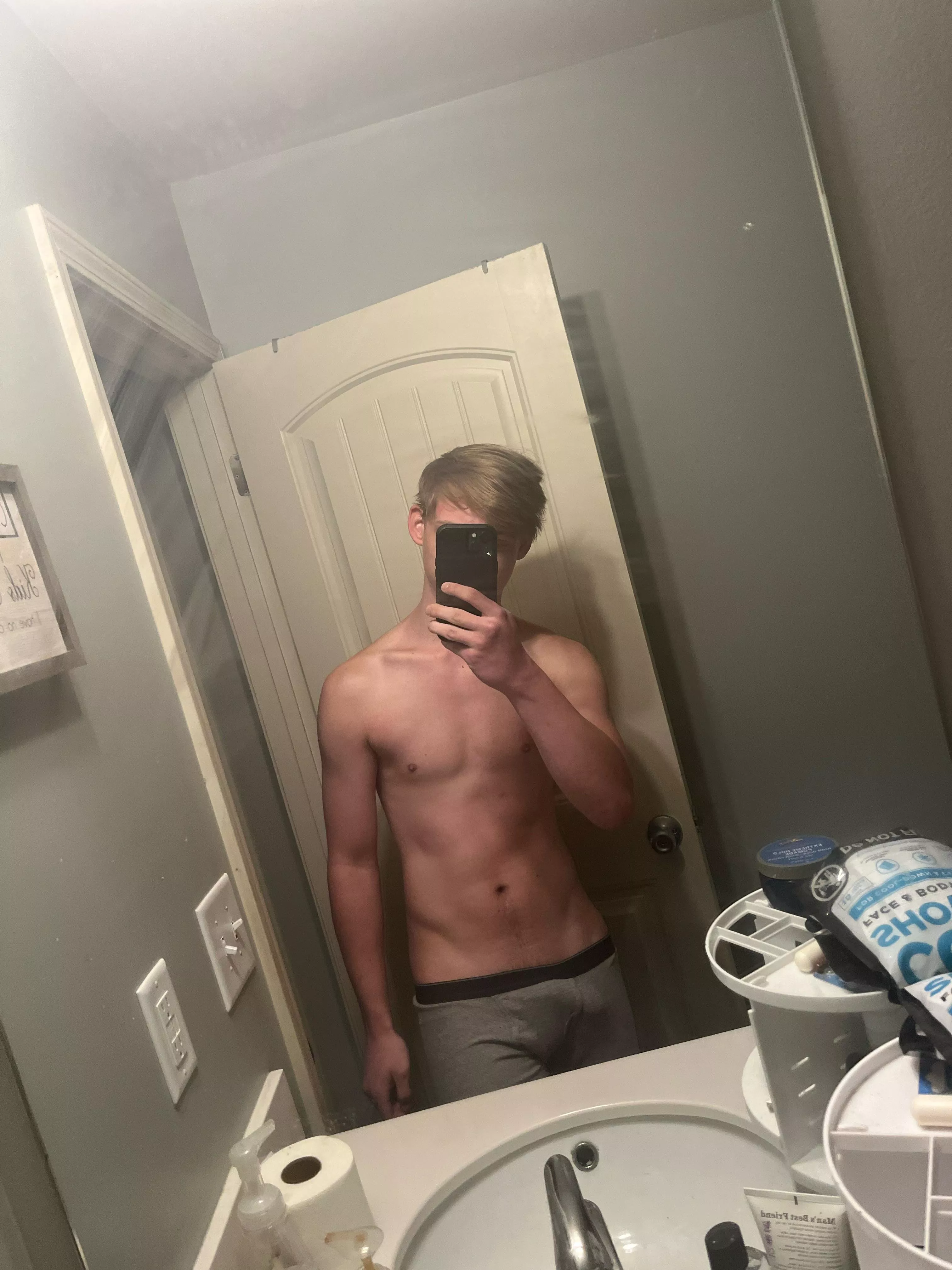 Horny asf today  posted by Fluid_Instruction_99