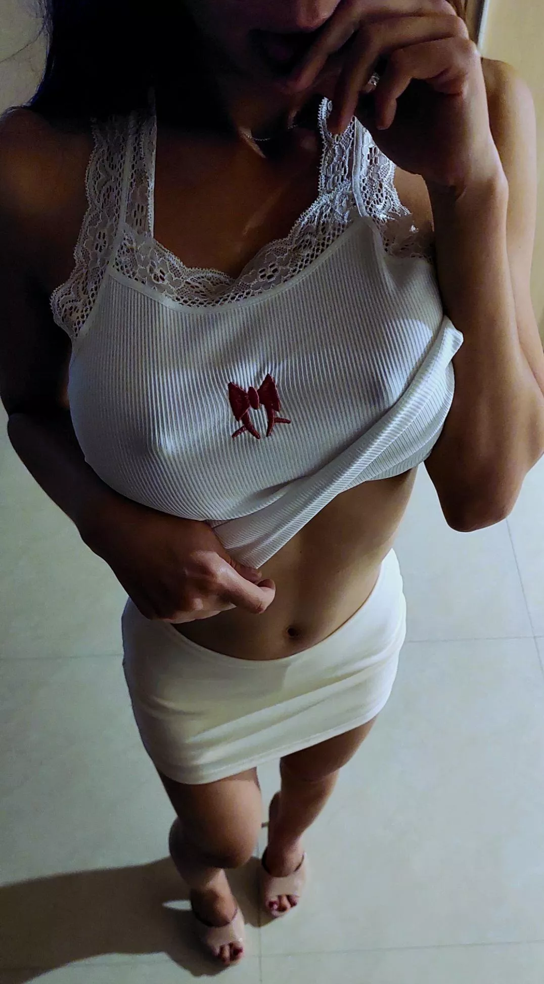 I promise... there are 0 bra's in this picture 😉 posted by milkmayden