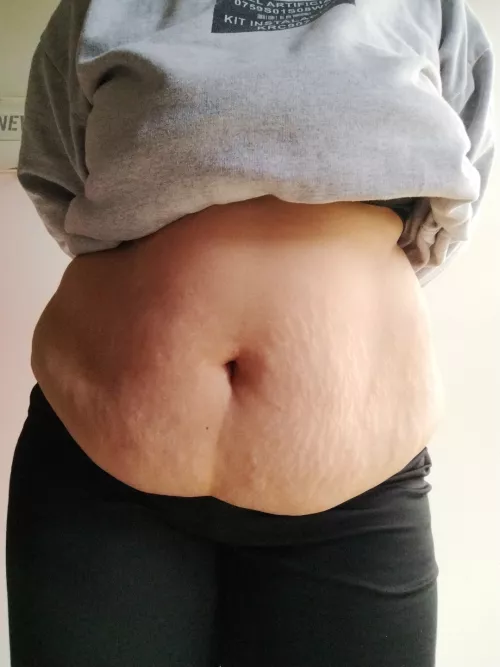 in front a big belly with delicious tits by sweetagna