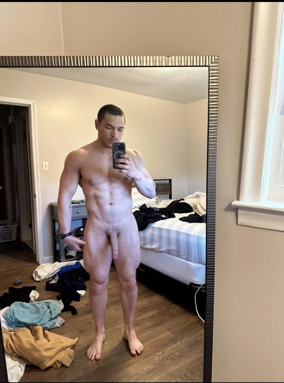 Is it crazy I’m single?🫡🙃 posted by Mattybb68756