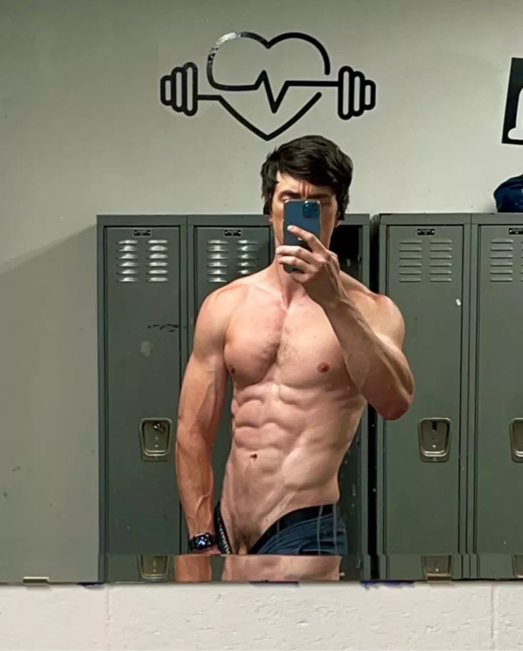 Just a little bristle posted by Shred_and_Bread