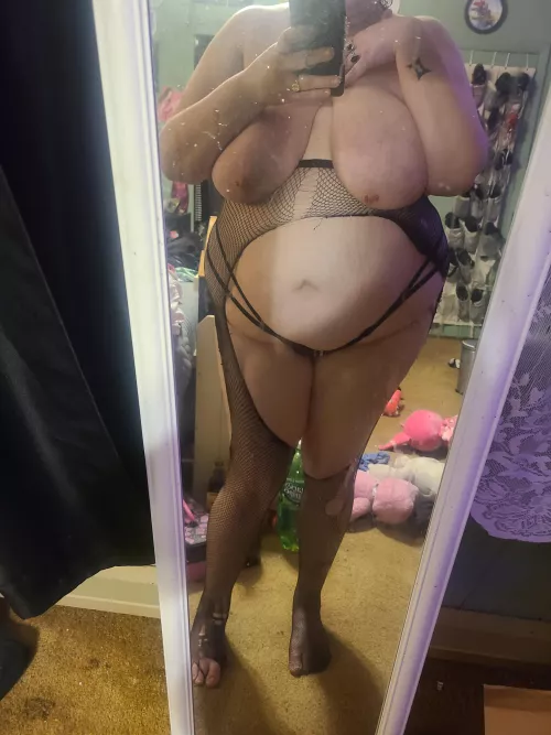 My fishnets are so ripped! by supersailorrapmon