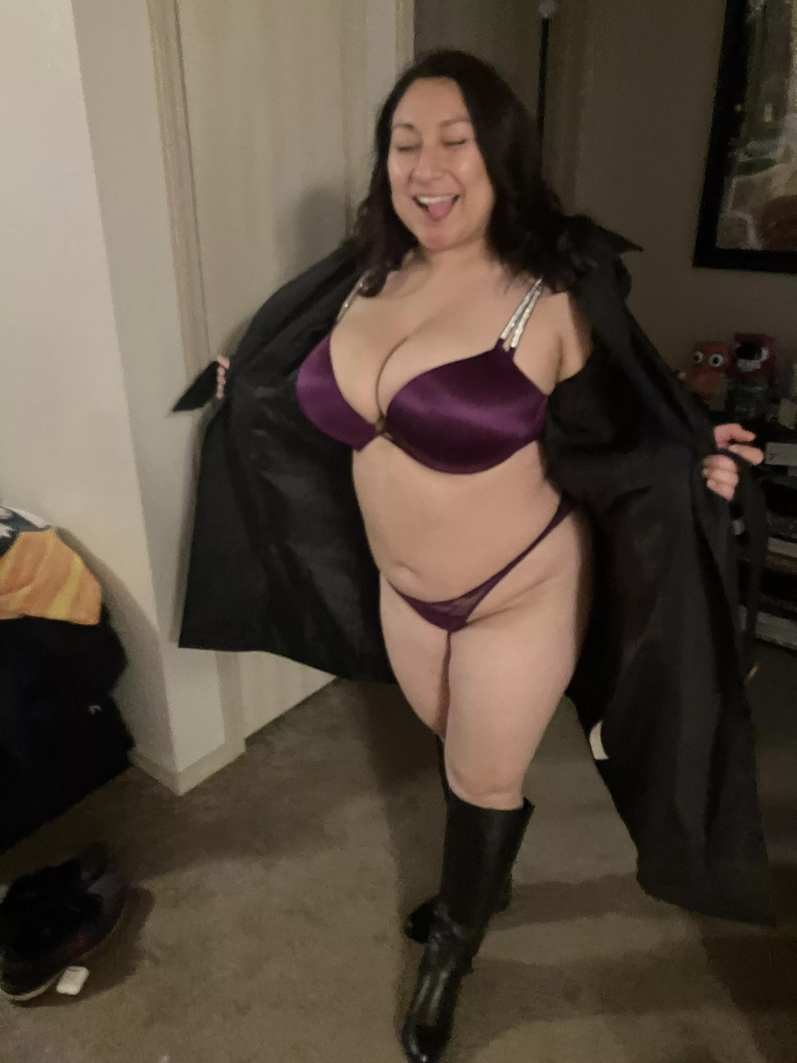 Nothing like being a little playful and a tease  posted by Siobaby0610