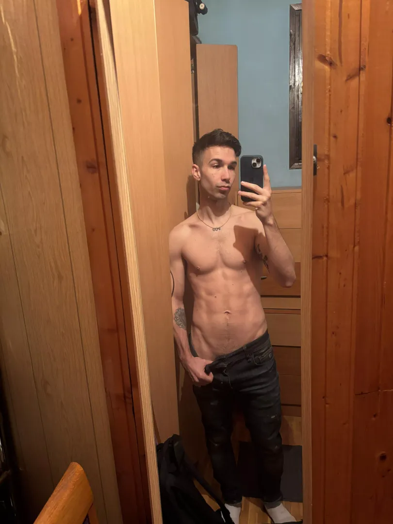 Off to the gym👅 by Practical-Market2719