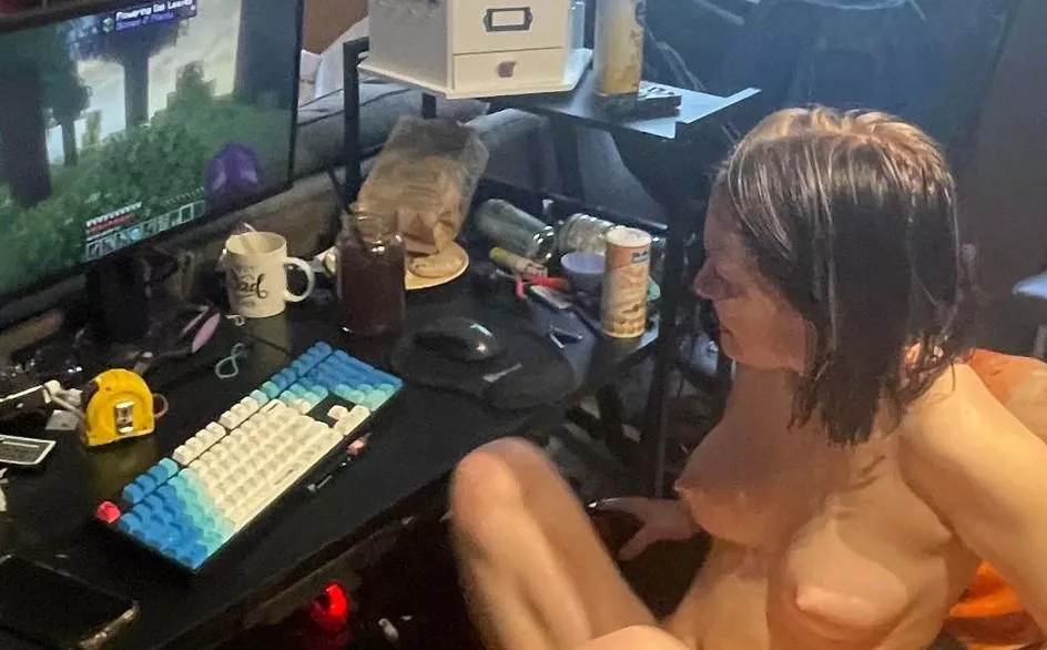 Some Gaming Puffies posted by No_Interview_6489