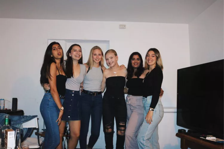 Whats your decision? [6] by Swiftie4ever_713