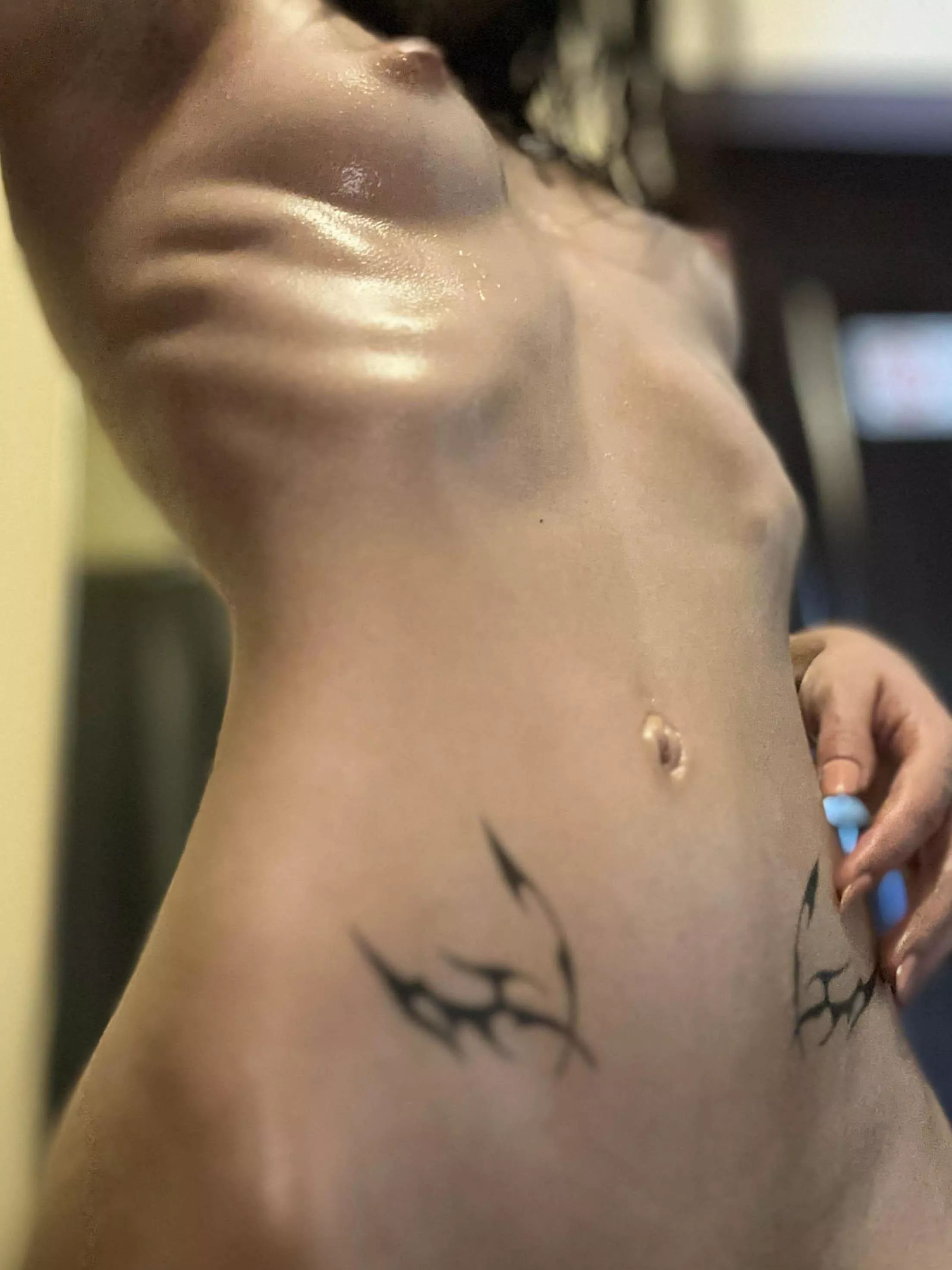 Your stare at my skinny body makes me horny posted by Isla_Lucinda