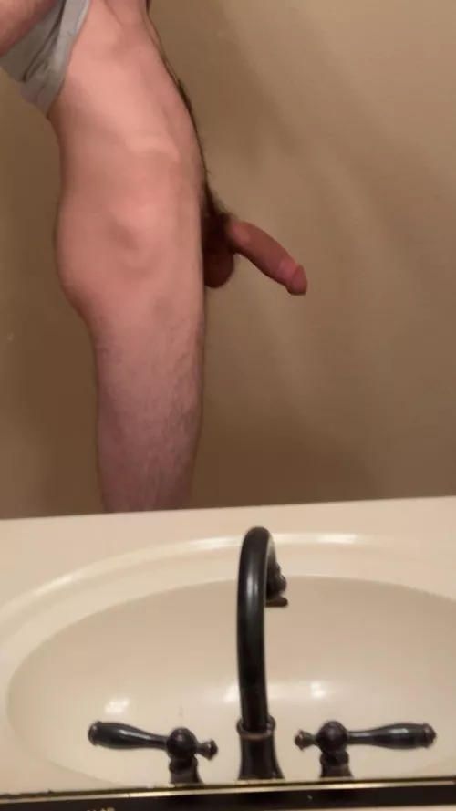 21. Looking for older. 40+ preferred. Dm by awkwardteen69