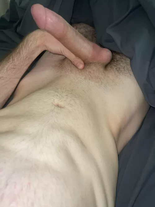 22, dm me if you’re skinny/fit! by yepigso