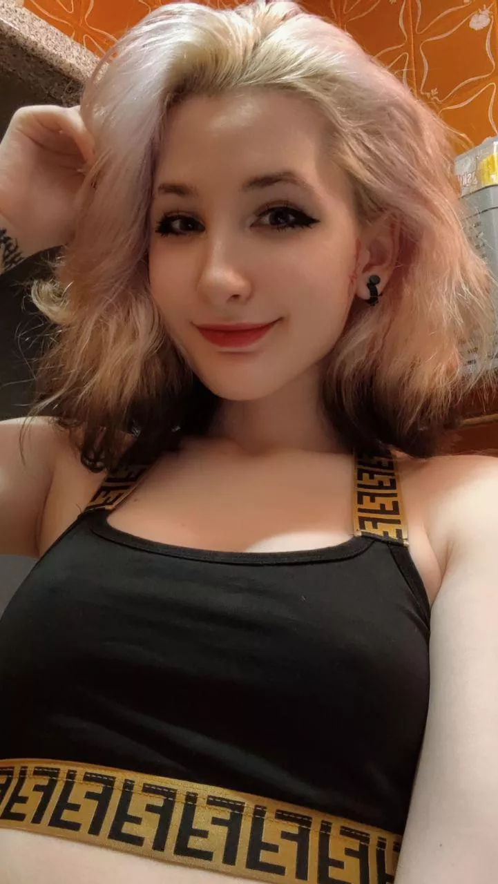 A girl's good mood 90% of the time depends on whether she's wearing bra posted by Bilonnna