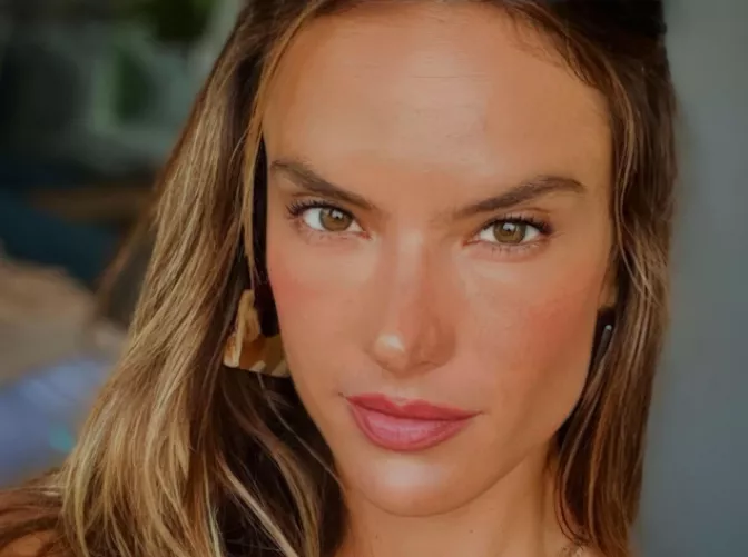 Alessandra Ambrosio by nelson2k