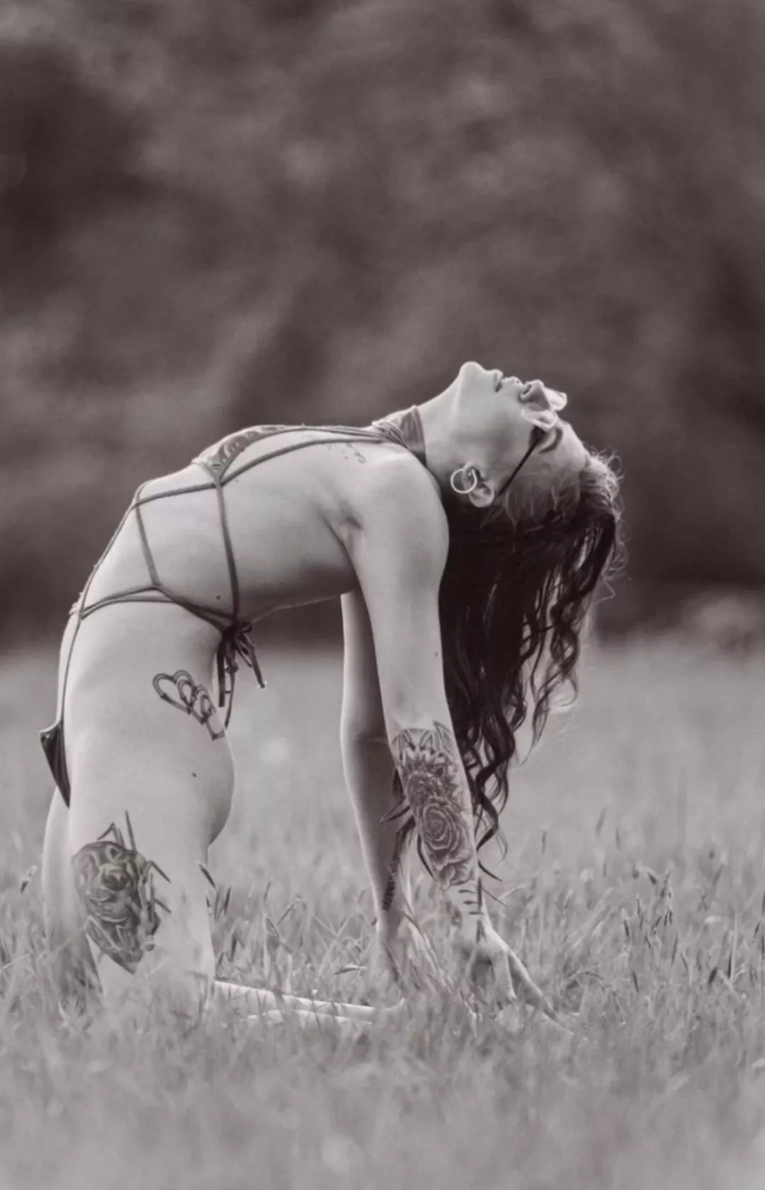 Amiah in the grass posted by scuzzymcgee