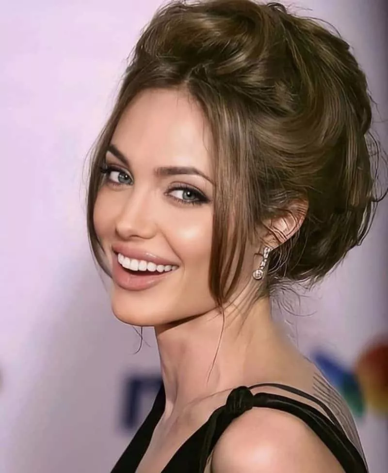 Angelina Jolie posted by Snoo_24362