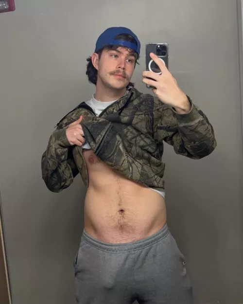 anyone like my sweats? :) by blu_badger25