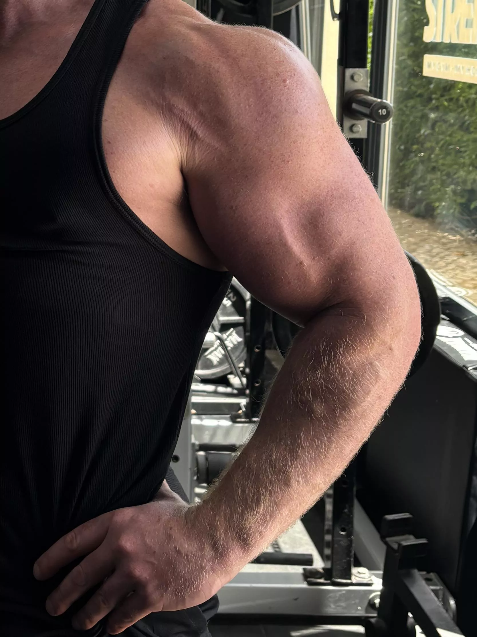Big Daddy arms! posted by Bearded_alpha1