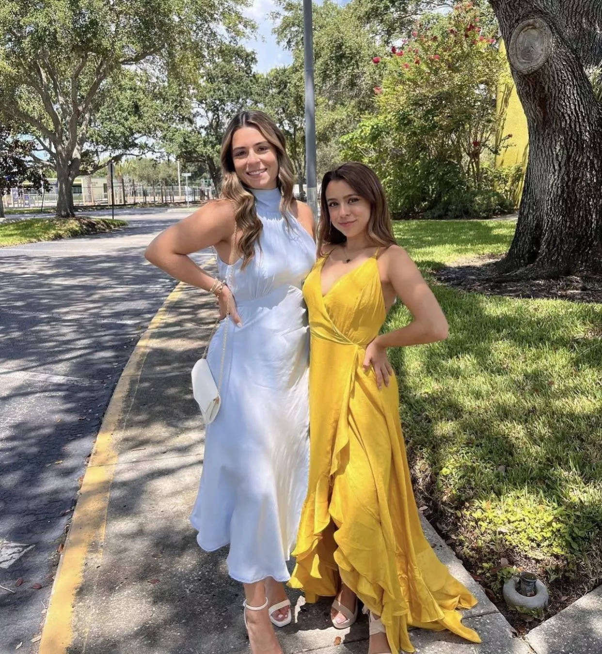 Blue or yellow? posted by tennisa_zelal