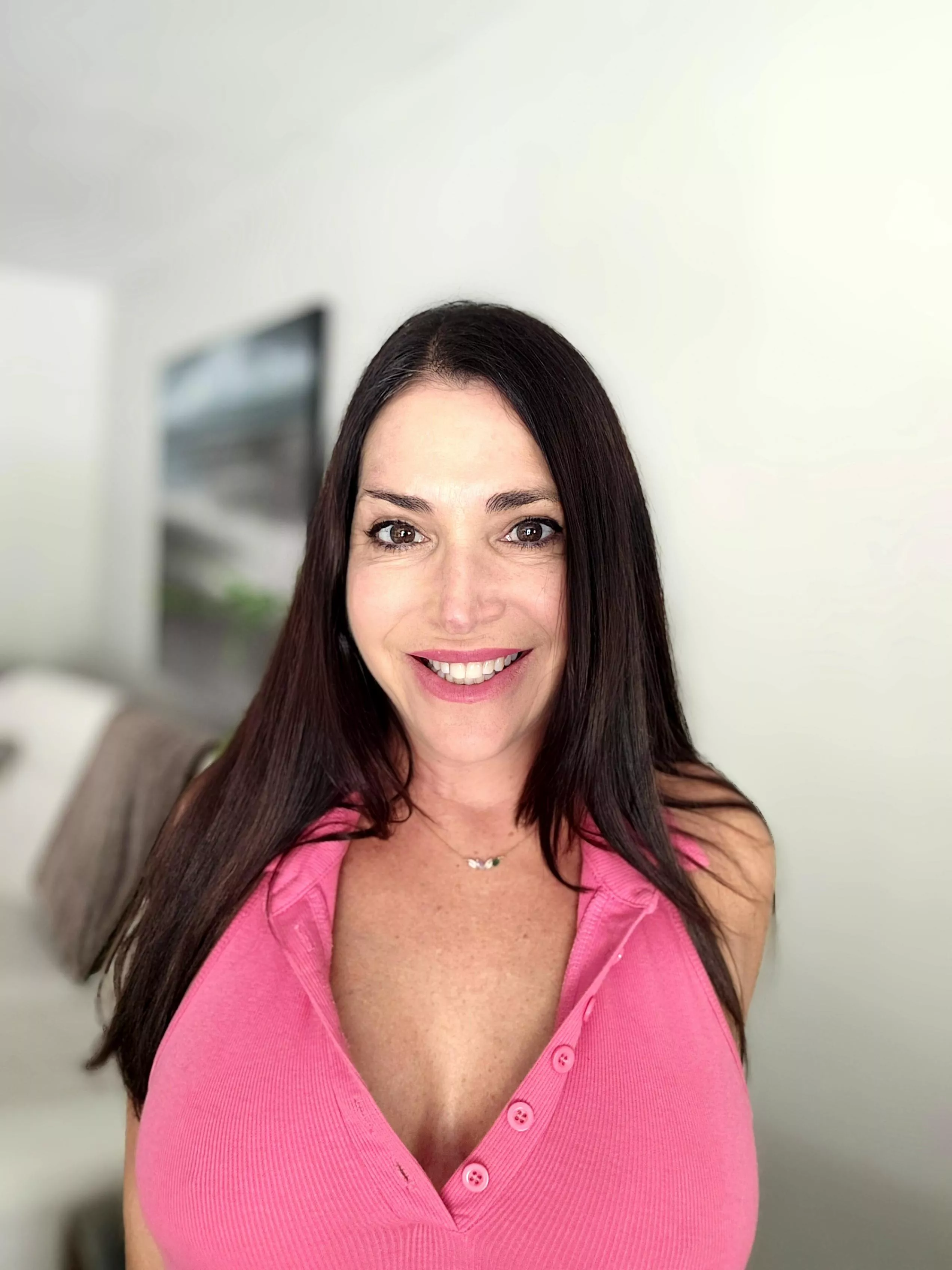 Brunettes where pink better posted by sassymommy6969